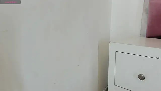 Chat XXX Live miajhonsonx