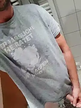 janosch319 Pertunjukan Webcam