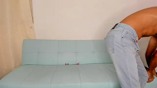 แชท XXX สดของ slimteenwet