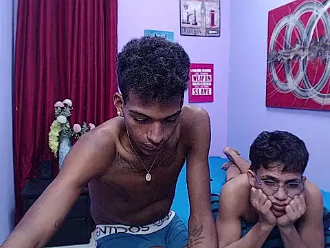 แชท XXX สดของ horny_black_