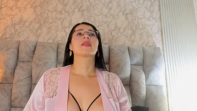 Chat +18 de JuliaFerrer ao vivo