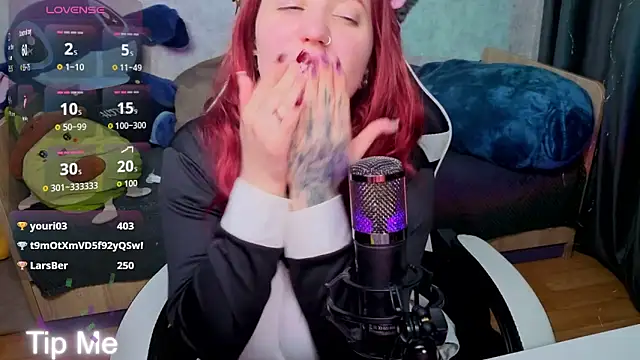 Mini_Lady1 élő XXX-chatje