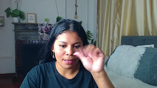 Emma_hassani লাইভ XXX চ্যাট
