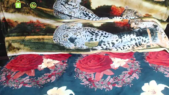 Queen_Sarah's Live XXX Chat