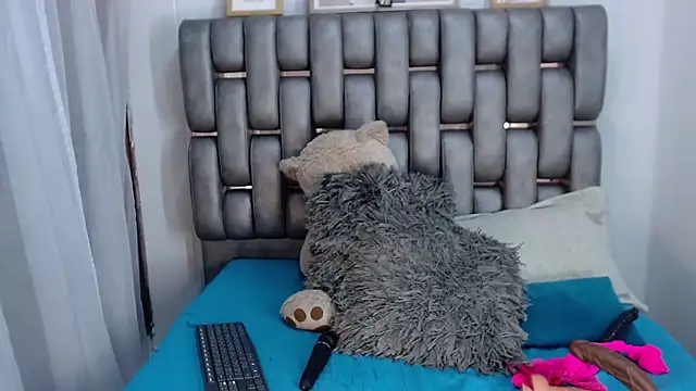 Miia_Rosee_'s Live XXX Chat