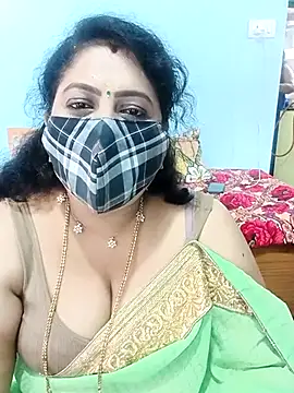 Show modela Kannadasexywifes na web-kameri