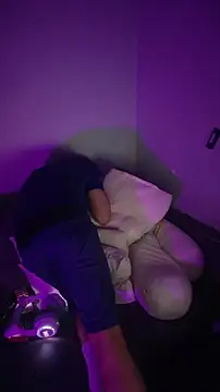 boyhigh1997 Show Webcam