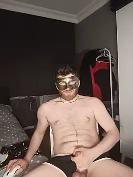 xxBadboySxx Adlı Modelin Canlı XXX Sohbeti
