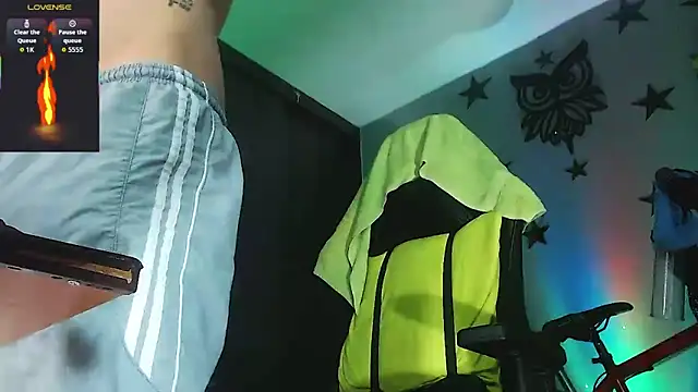 justincs' Live XXX Chat