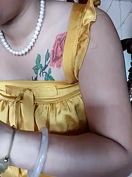 Czat XXX na żywo – -Tara-a
