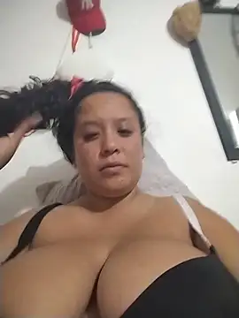 Chatroom XXX en direct de You-sexy-starr