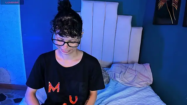 AliceMadnes Live XXX-chat