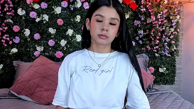 ViolettGracee XXX чат на живо