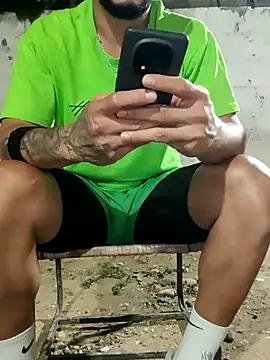 PIGHIGHDIRTY_p0 élő XXX-chatje