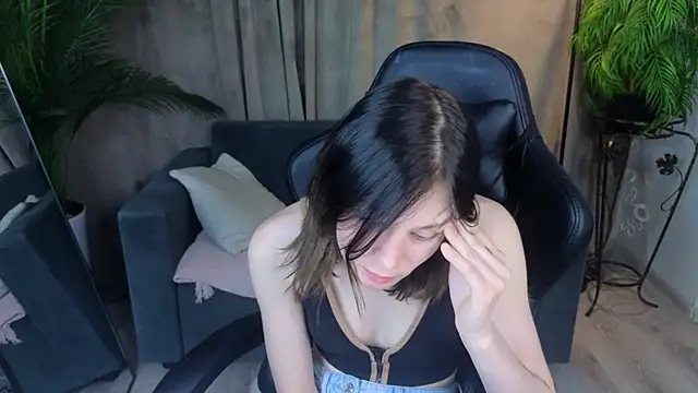 EllinEverly Pertunjukan Webcam