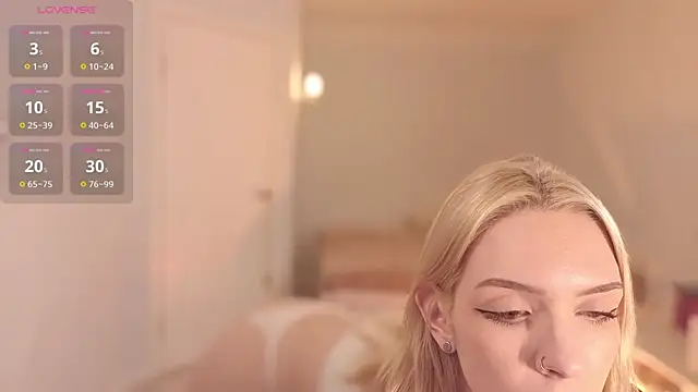 XXX chat uživo modela lily_moony