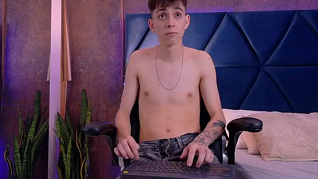 Chatroom XXX en direct de Lion_Foster01
