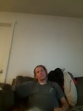 عرض كام yourMasterisBored