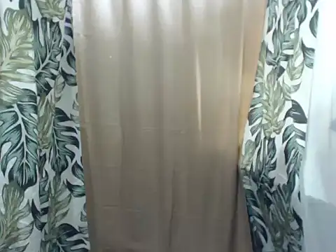itsme_gwen Show in webcam