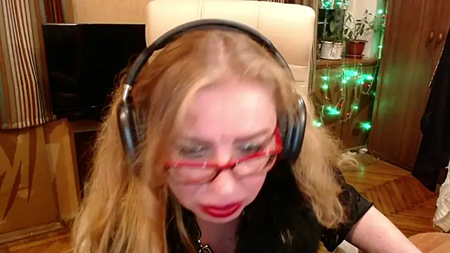 Miss_Tress Adlı Modelin Canlı XXX Sohbeti