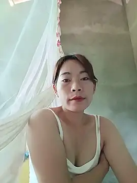-Trinina- – live chatrum