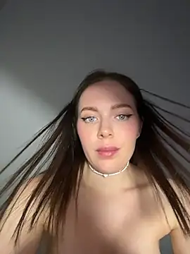 -SweetDi-'s Live XXX Chat