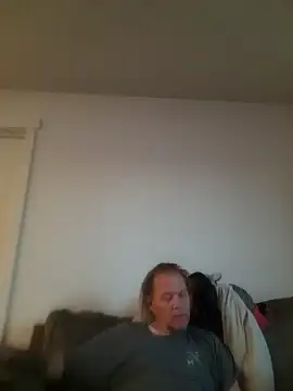 yourMasterisBored élő XXX-chatje