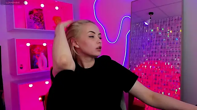 StephanieSweety live XXX chat