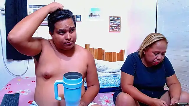 Онлайн чат XXX lucasandSofi