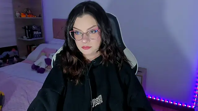 OphelianaRose33: онлайн-секс-чат
