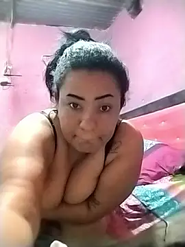 Milena1024 élő XXX-chatje