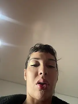 Živý XXX chat Nikatsu