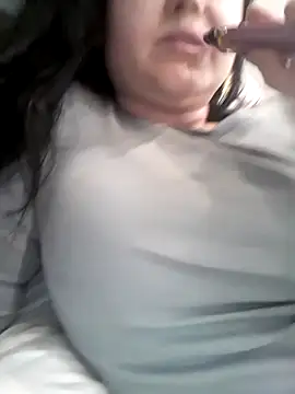 Pokazy przed kamerką – Bigass0807