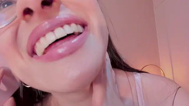 Онлайн чат XXX AndraCyruss