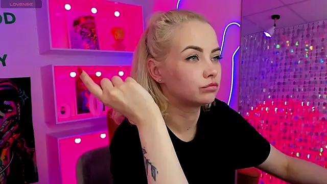 StephanieSweety Chat XXX live