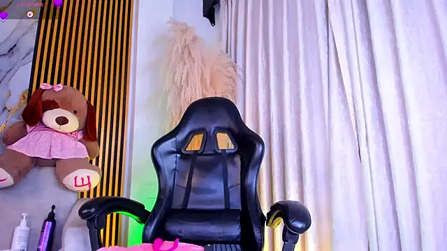 צ'אט XXX בשידור חי של alejagarcia_