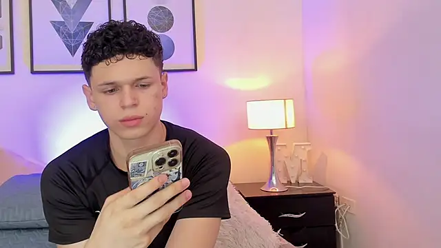 XXX chat uživo modela mykelcano