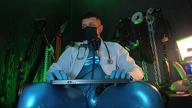 Master_Connor_BDSM Webcam show