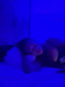ToXxXiicBarbiie's Live XXX Chat