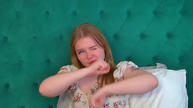 ElinaVale: вебкам-шоу