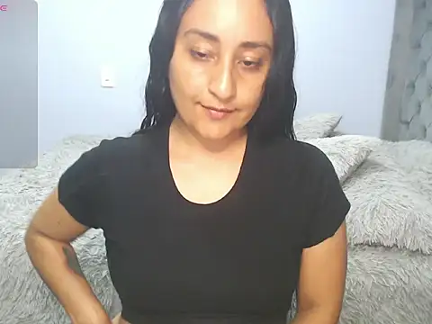Онлайн чат XXX erotic_lov