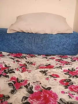 Tihki_Mirchi Show in webcam