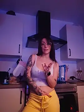 צ'אט XXX בשידור חי של LilyOrion