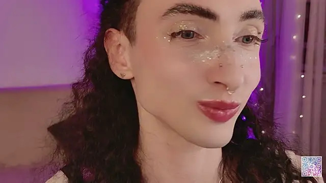 Queen_of_tease Show Webcam