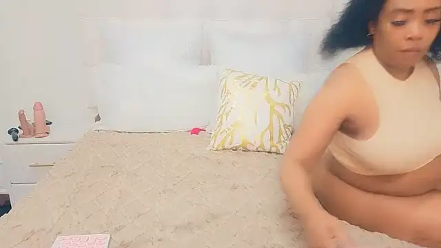 GiantBootyMilf 现场XXX聊天