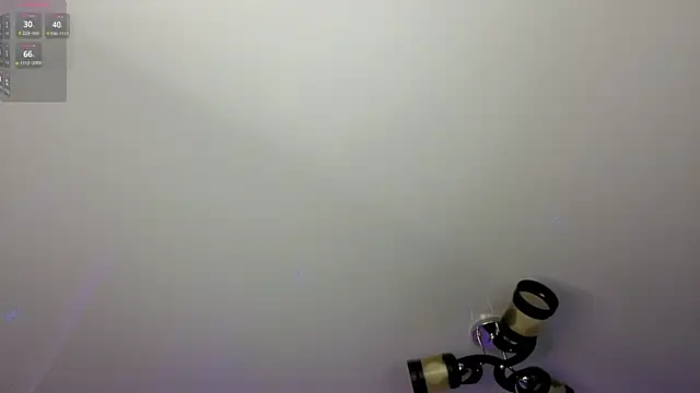NikkiiStill's Live XXX Chat