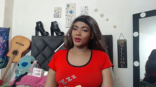 Pokazy przed kamerką – Natashabella___