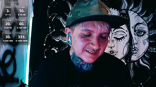 Marieblueeyes webkamerás műsora