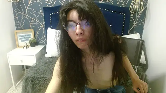 Allyshon_ Show in webcam