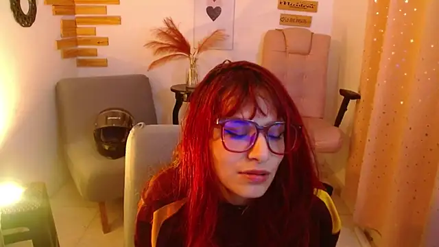RedMeloddy XXX чат на живо
